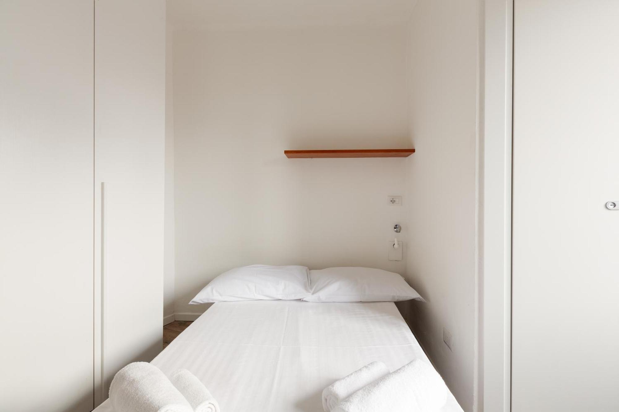 Isola Cozy Milan