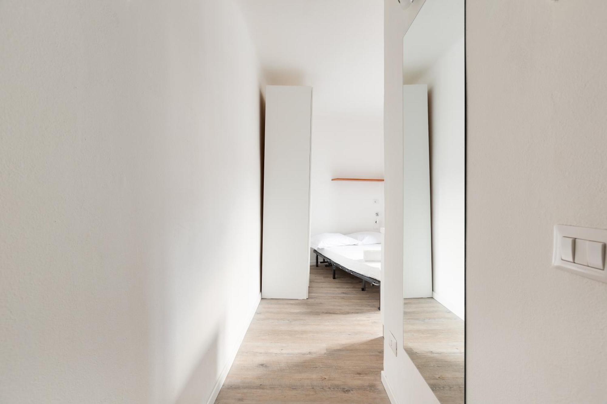 Isola Cozy Milan
